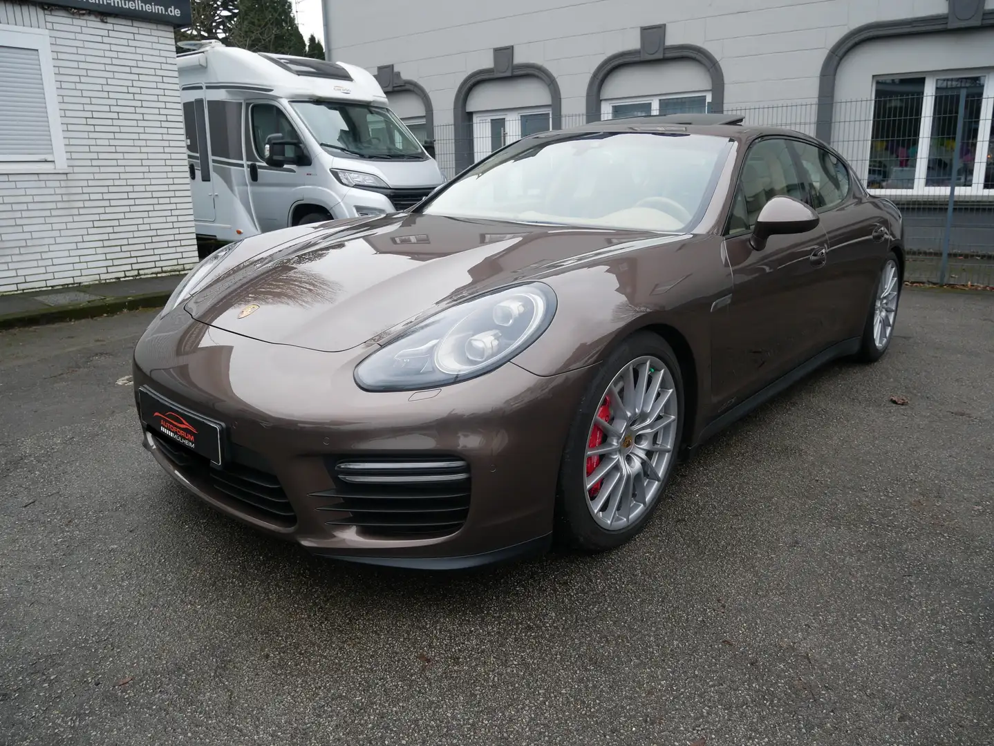 Porsche Panamera GTS PDLS+Burmester STHZ KeyGo ACC Sitzklima 360Kam Brun - 1