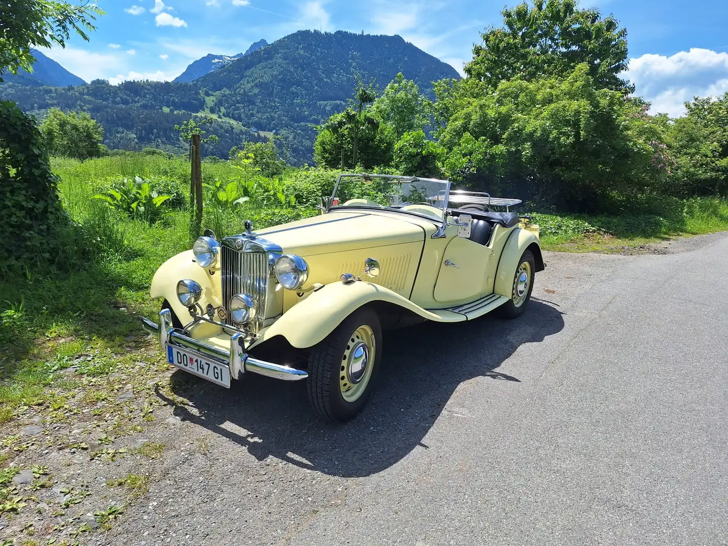 MG TD Midget Amarillo - 1