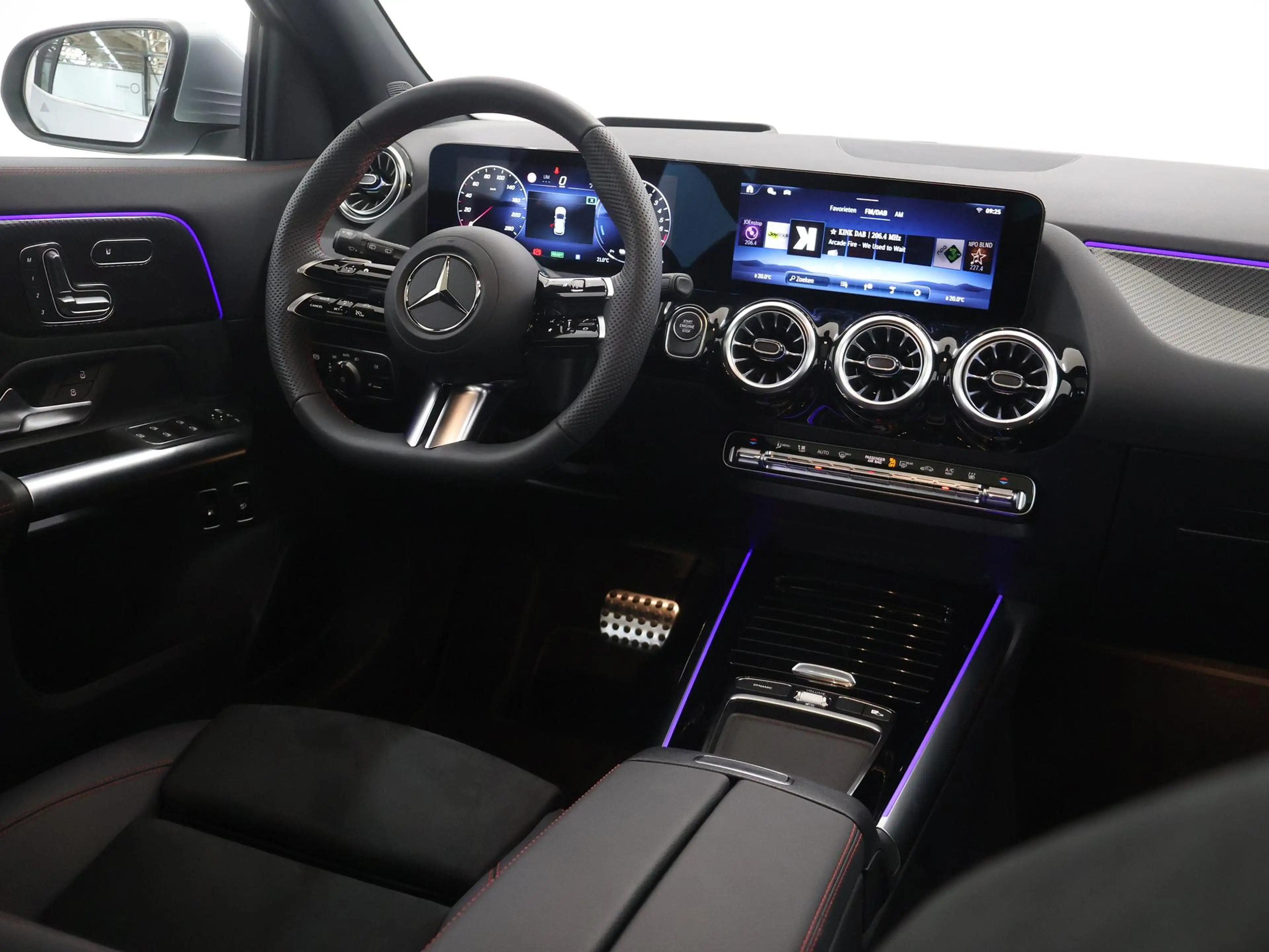Mercedes-Benz GLA 250 e Business Solution AMG | Trekhaak | Memory | Head — photo 9