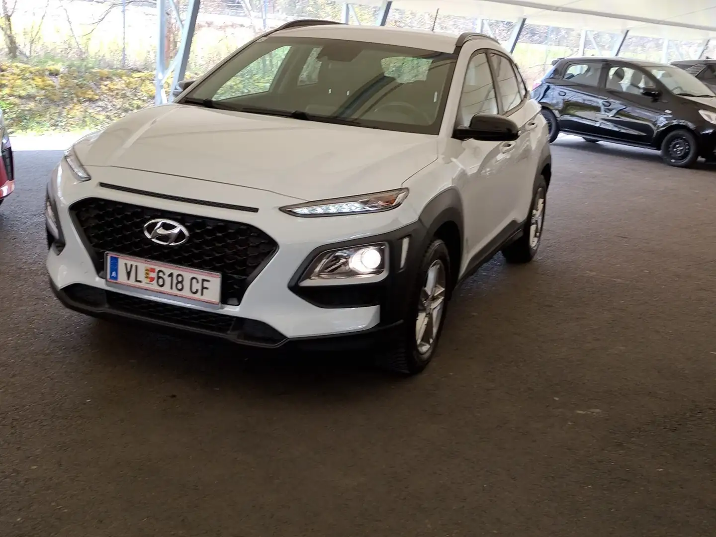 Hyundai KONA 120PS TGDi COMFORT Weiß - 1