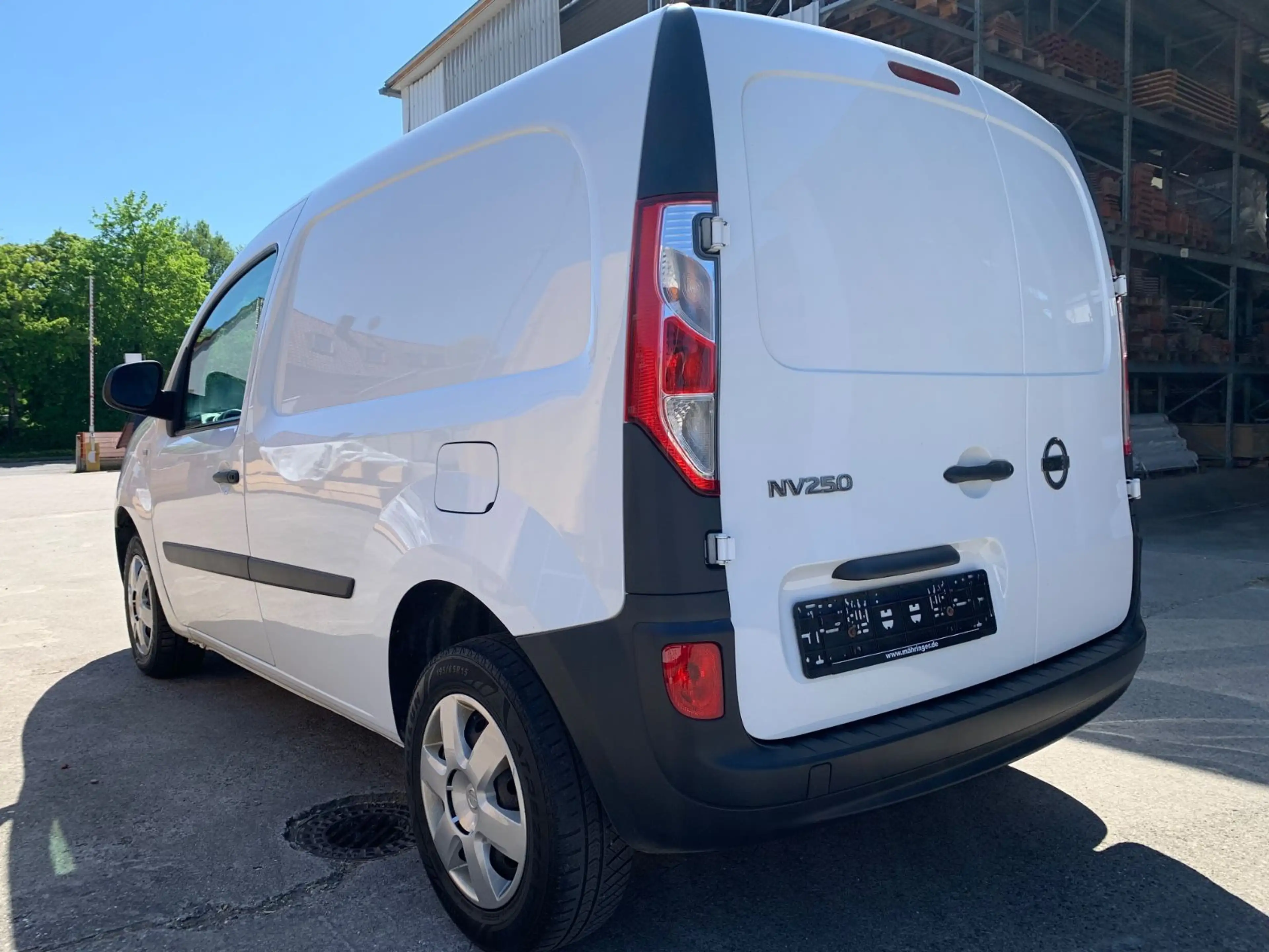 Nissan NV250 Kastenwagen L1H1 2,0t Pro **Klima** — photo 9
