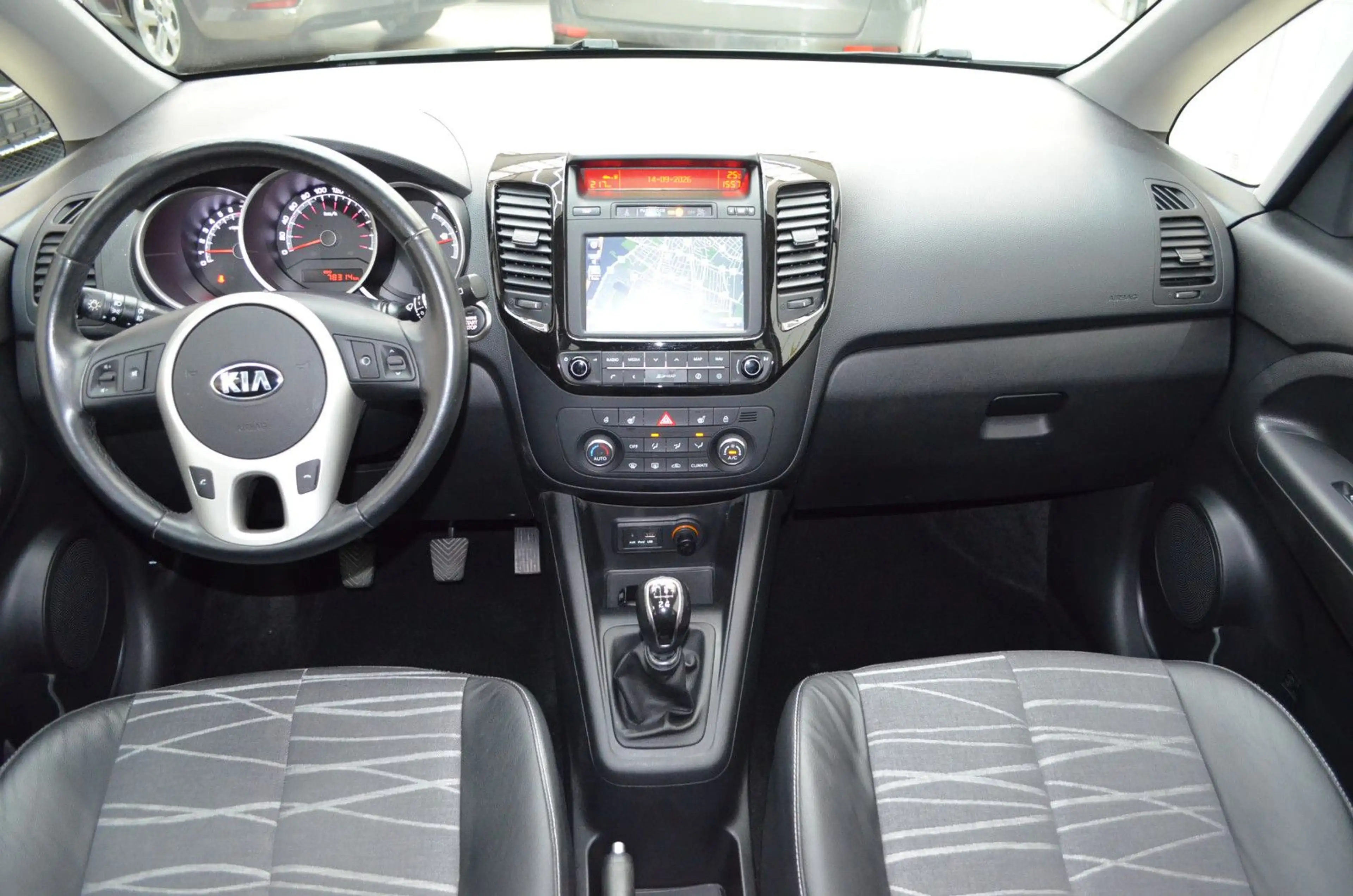 Kia Venga Dream Team 1.4 ~ Leder~Navi~Cam~Keyless — photo 11
