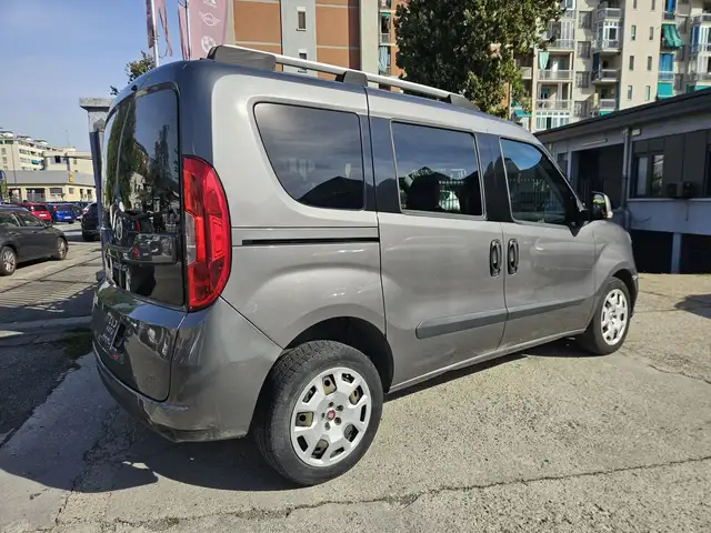 Fiat Doblo view 3