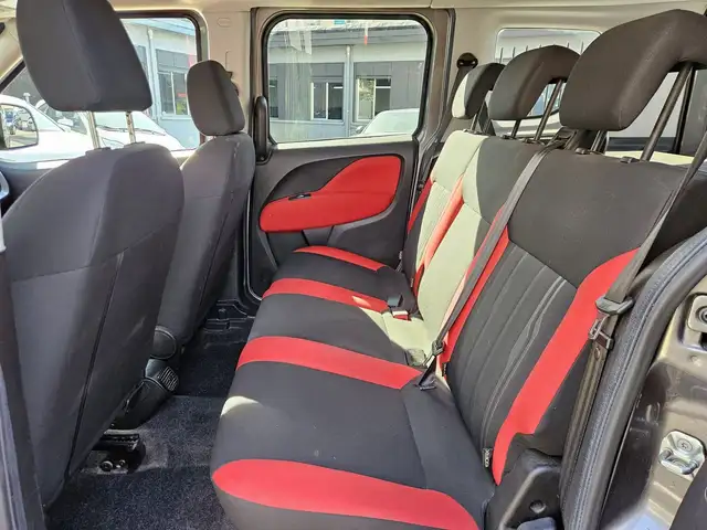 Fiat Doblo view 8