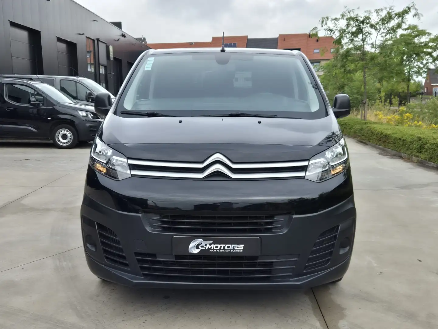 Citroen Jumpy Dubbele Cabine 6pl 2.0 BlueHDi 145 MAN6 /Trekhaak/ Zwart - 2