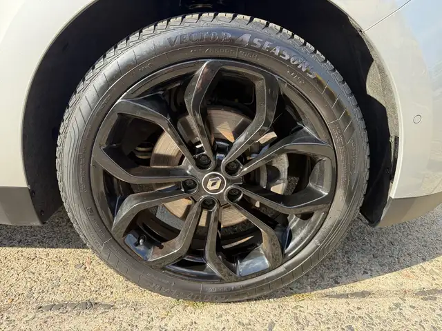Renault Grand Scenic view 15