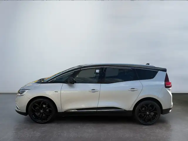 Renault Grand Scenic view 3