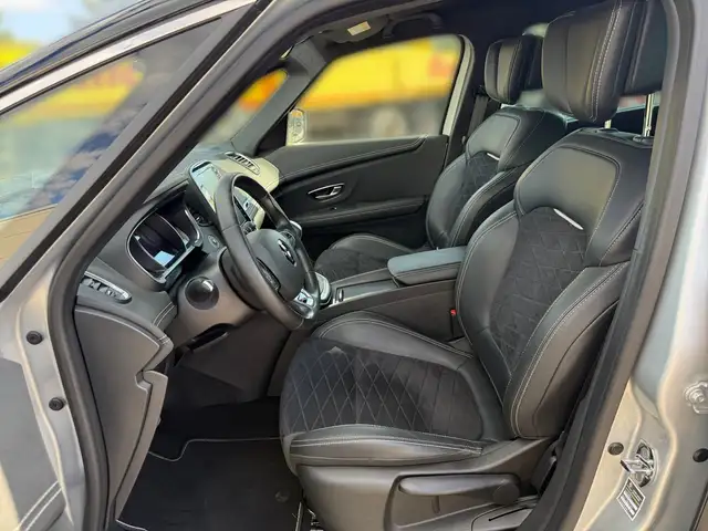 Renault Grand Scenic view 7