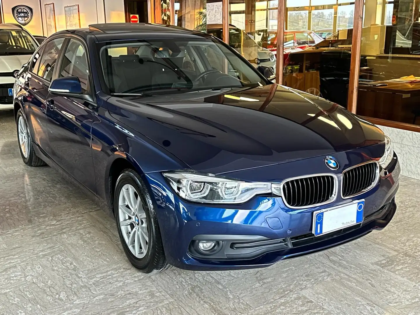 BMW 320 D 190 cv. Auto BUSINESS (Tetto, Nav.) Blu/Azzurro - 2