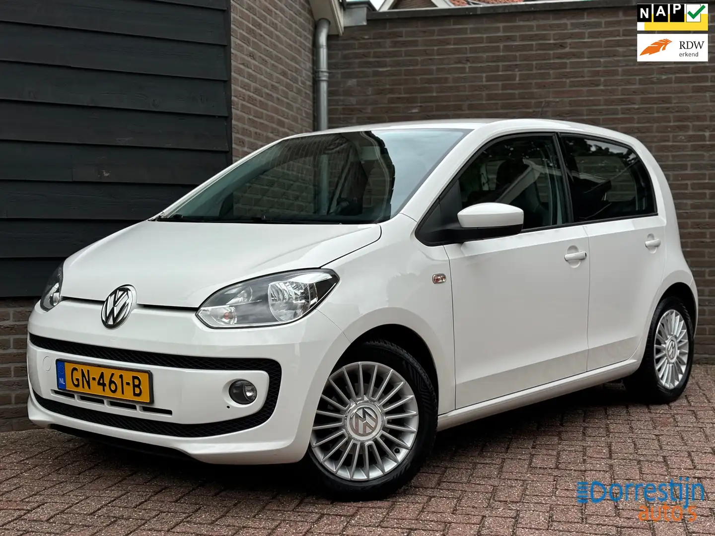 Volkswagen up! 1.0 high up! BlueMotion PDC | Navi | 5-deurs | Cru Blanc - 1
