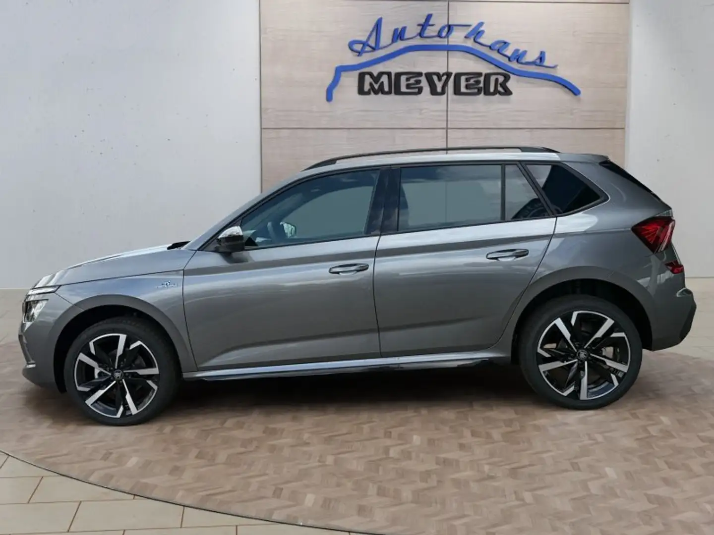Skoda Kamiq Monte Carlo 1,5TSI DSG 4*J.Gar/18*Alu/el.Klappe Серый - 2