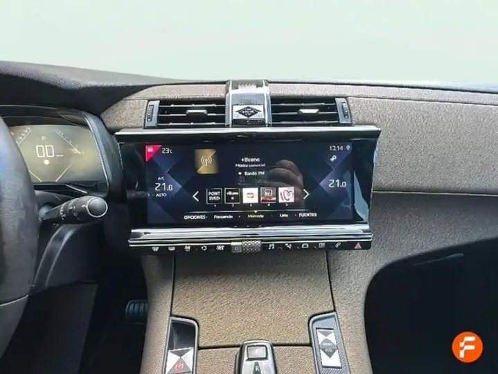 DS 7 Crossback 2020, foto 16