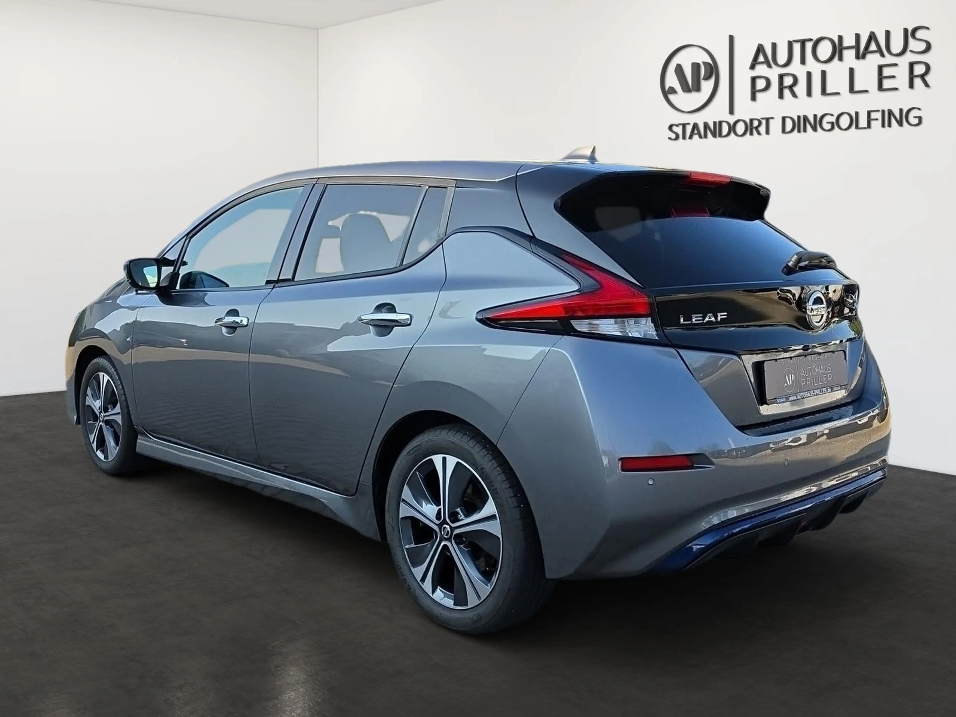 Nissan Leaf 40 kWh N-Connecta/NAVI/LED/Winter-Paket — photo 8