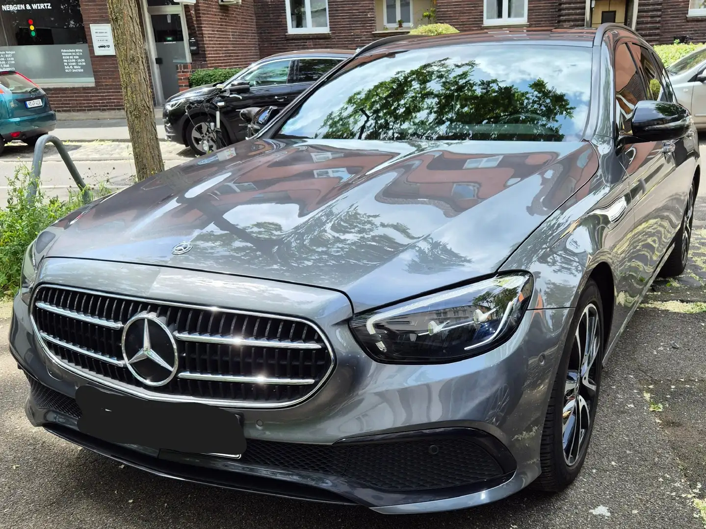 Mercedes-Benz E 200 E-Klasse T-Modell T 9G-TRONIC Avantgarde Сірий - 2