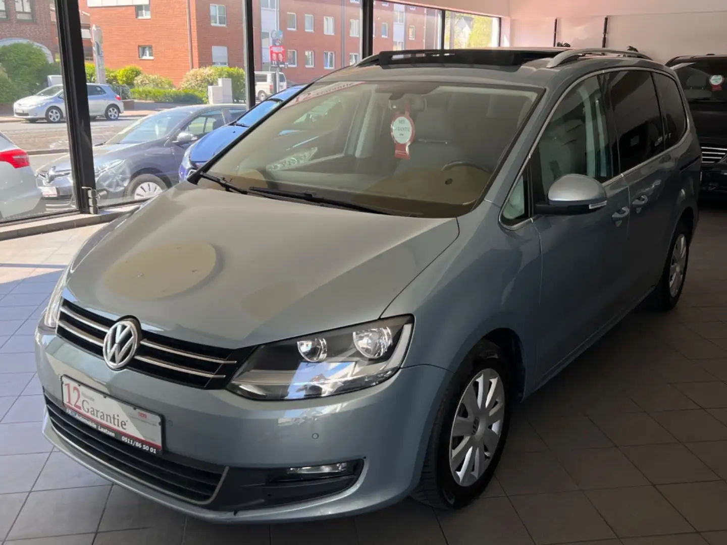 Volkswagen Sharan Comfortline BMT Automatik~Panorma~Navi~ Blau - 2