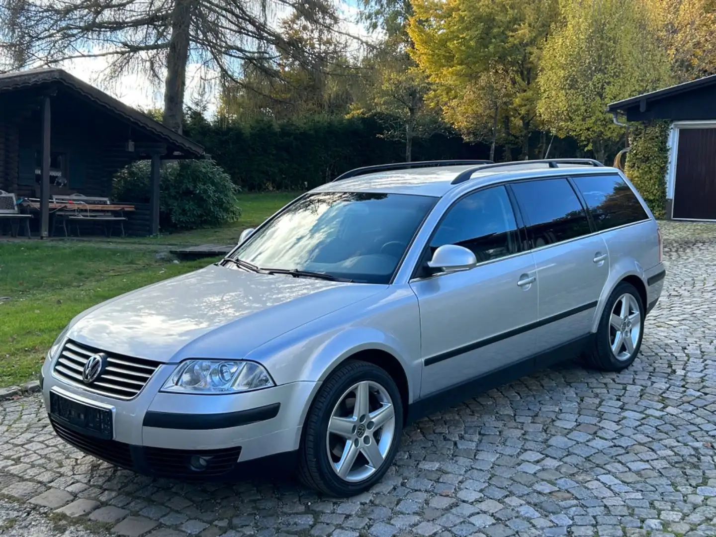 Volkswagen Passat Variant 2.0TDI 136PS,6Gang,AHK,Euro4 Silber - 1