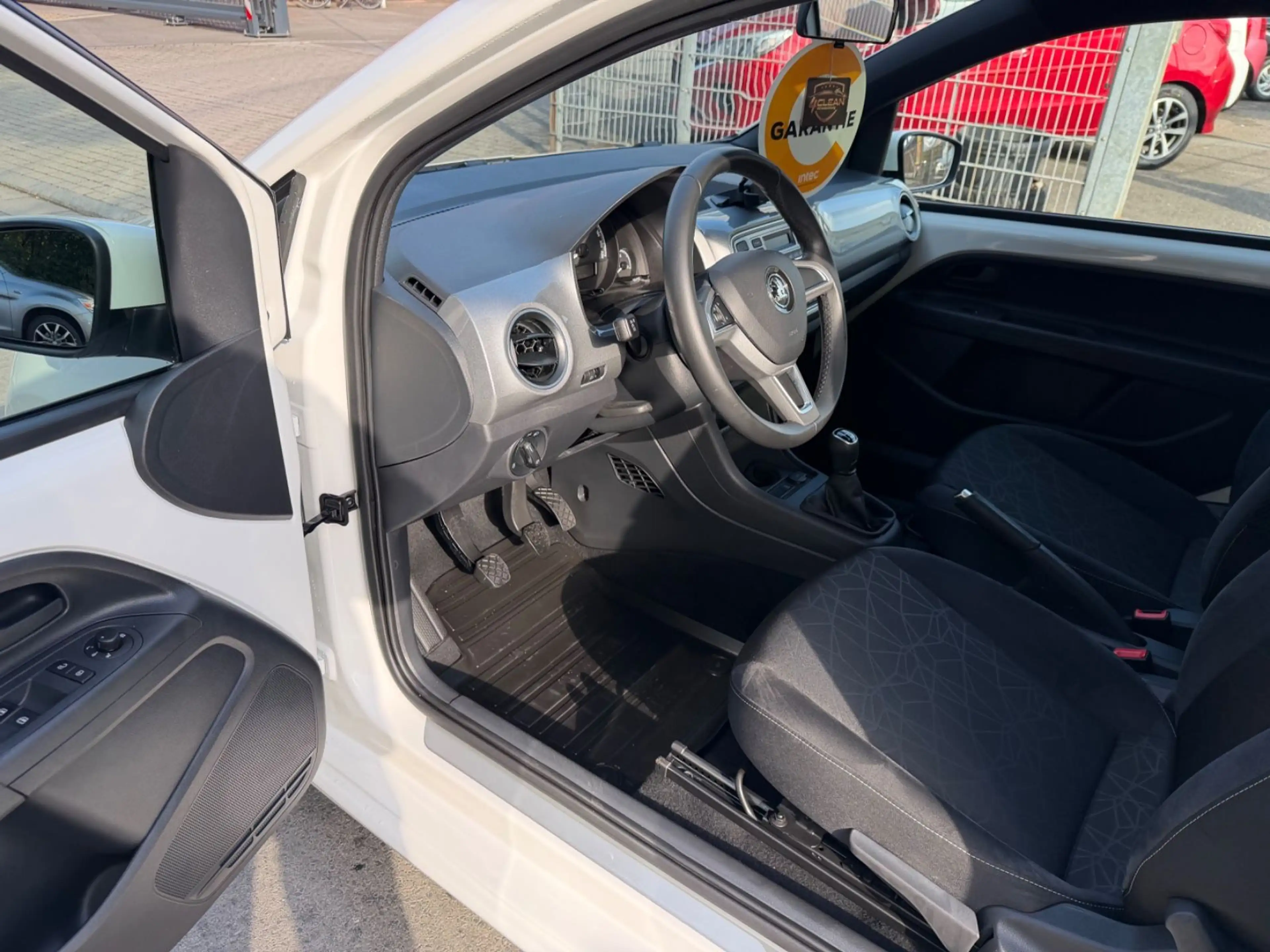 Skoda Citigo CLEVER Panorma TÜV/Service Neu Garantie — photo 9