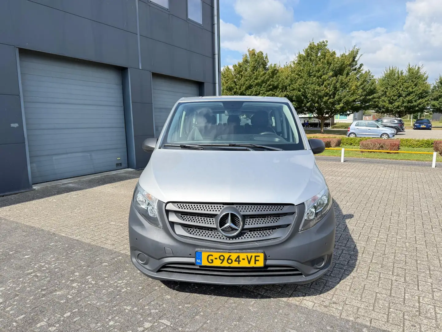 Mercedes-Benz Vito Tourer 114 CDI Select Lang 7p Airco 2019 Grijs - 2