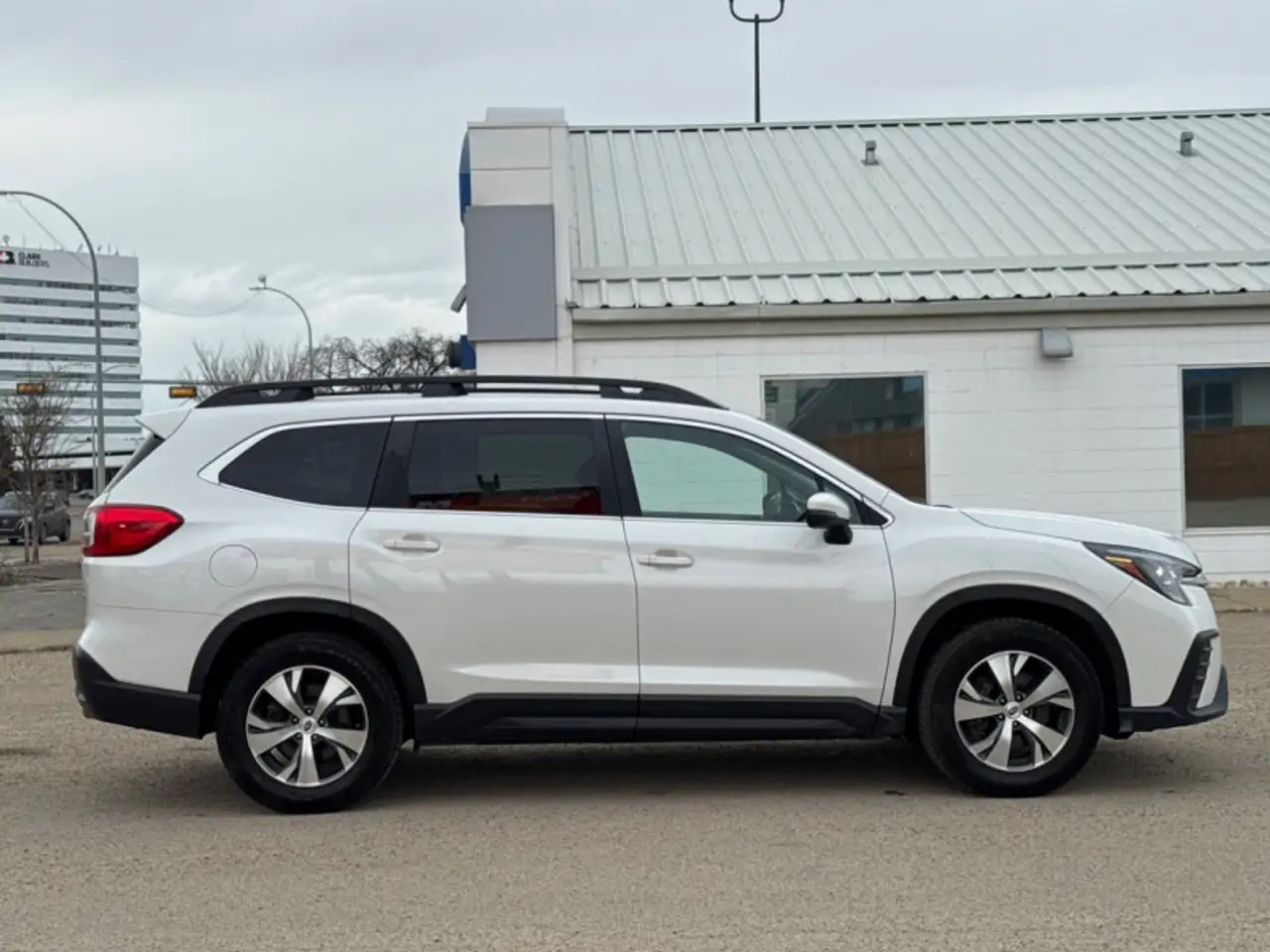 Subaru Ascent photo Subaru Ascent