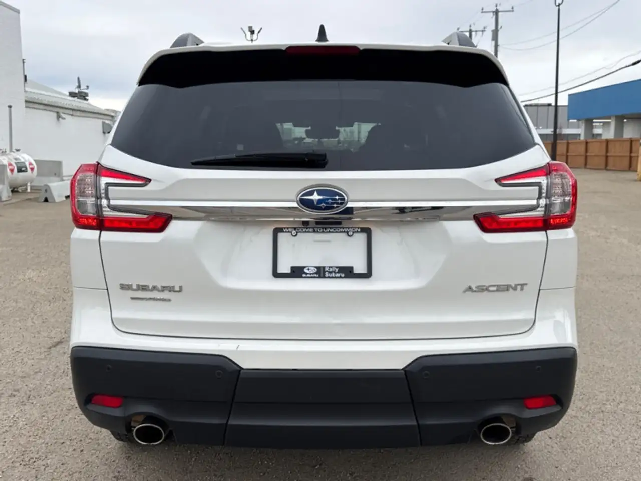 Subaru Ascent photo Subaru Ascent