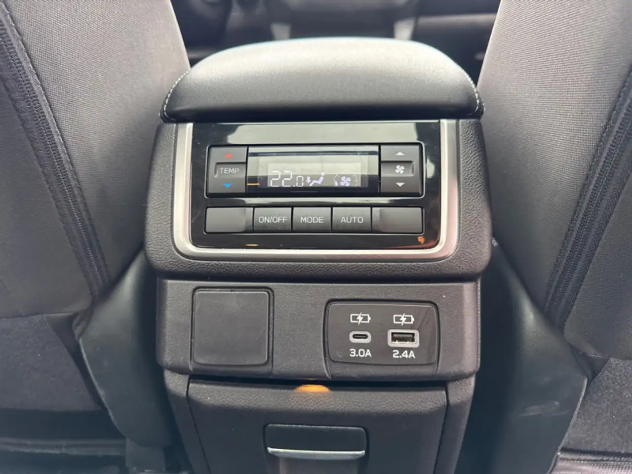 Subaru Ascent photo Subaru Ascent