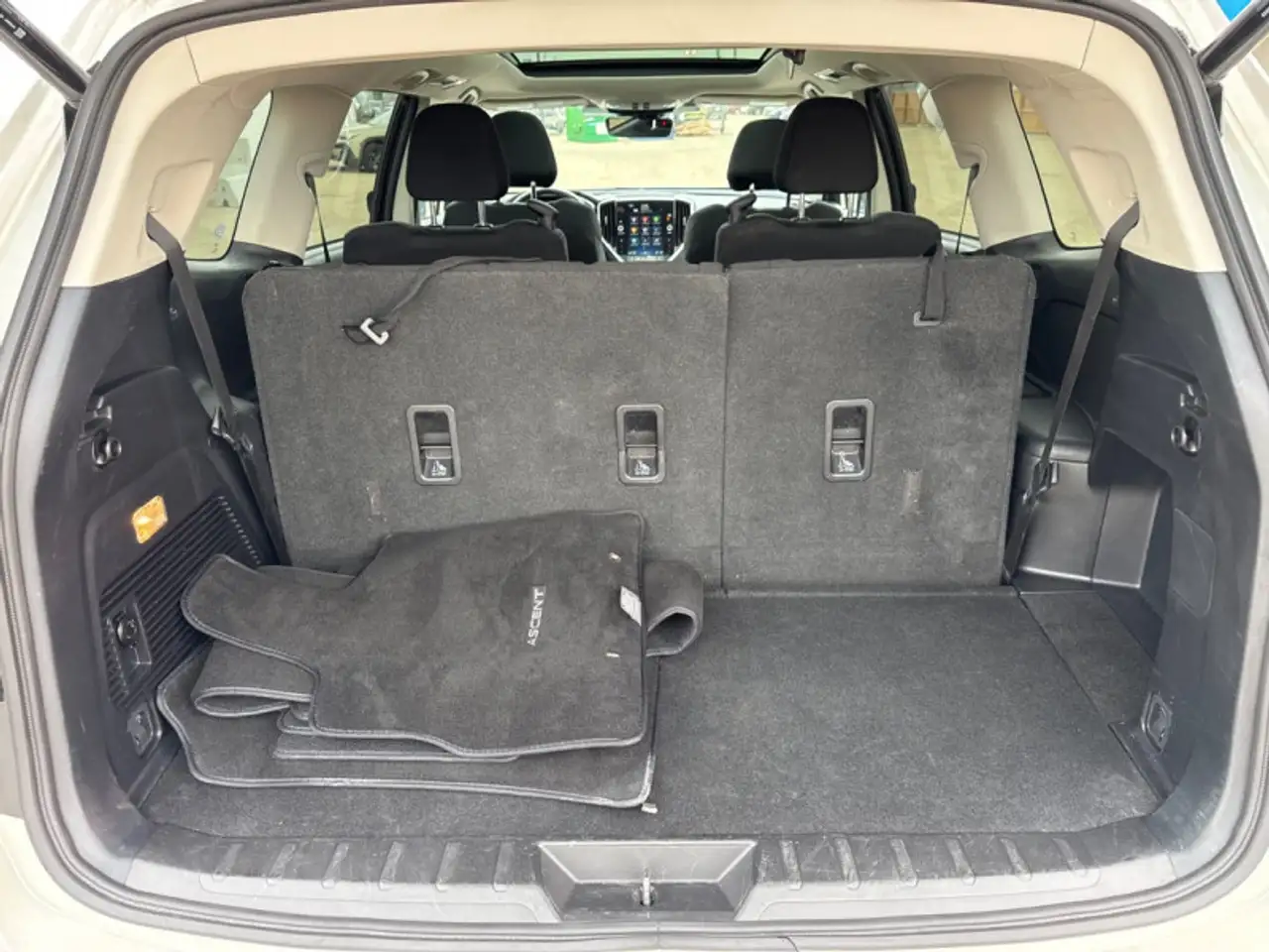 Subaru Ascent photo Subaru Ascent