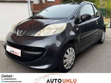 107 1.0i // TRES BELLE VOITURE //