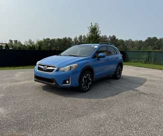 PREMIUM - ONE OWNER - AWD