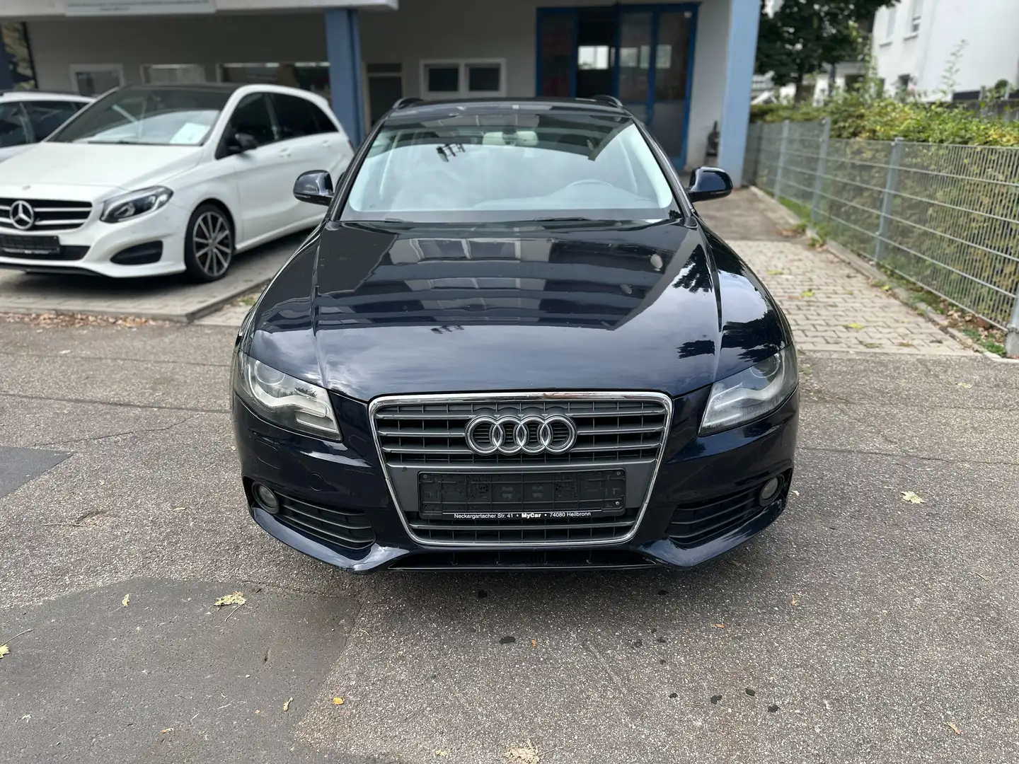 Audi A4 2.0TDI Automatik Ambition Navigation Bi-Xenon LED Blau - 2