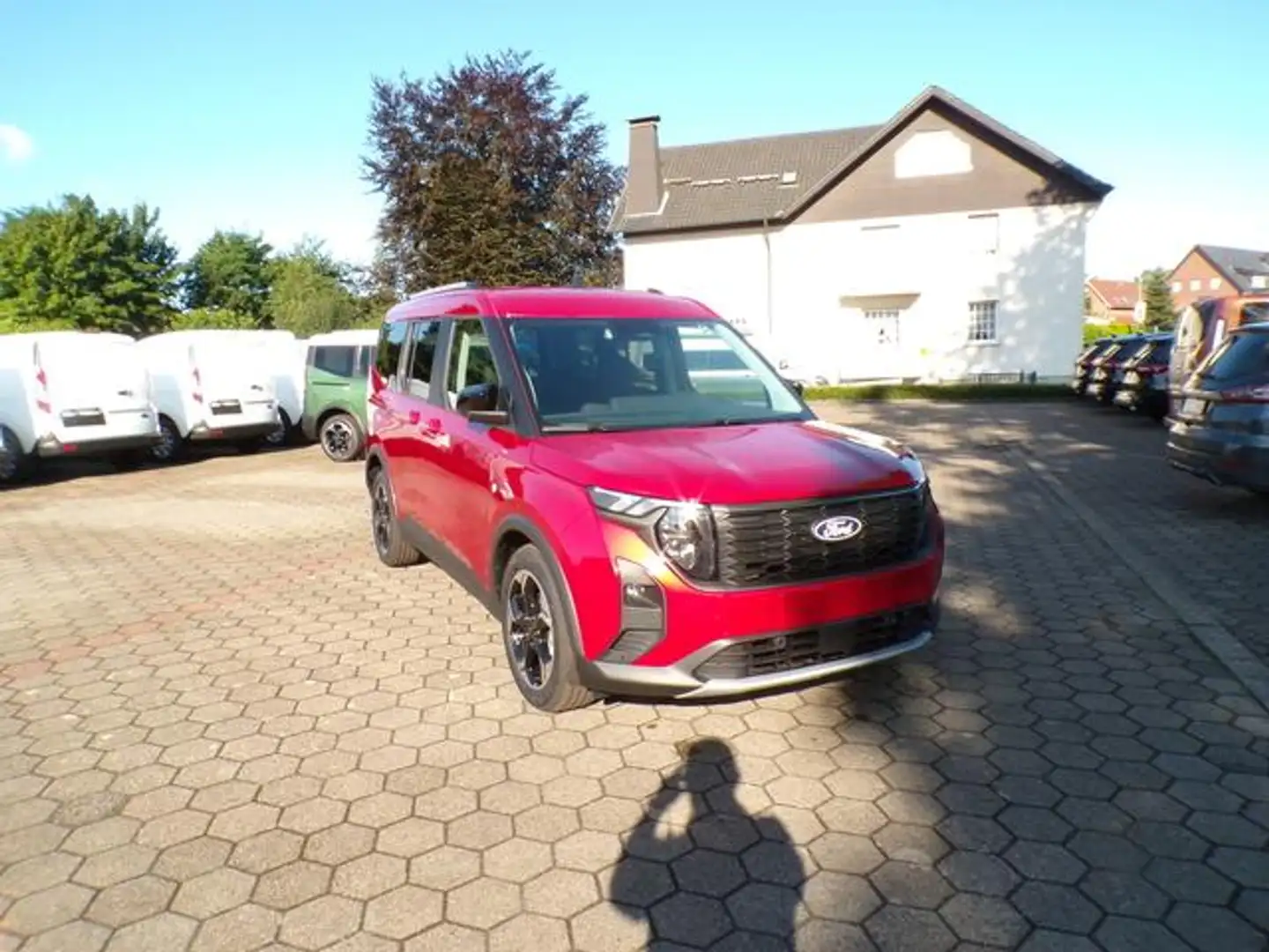 Ford Tourneo Courier Active Automatik / Winterpaket / FGS 5 Jahre Rot - 1