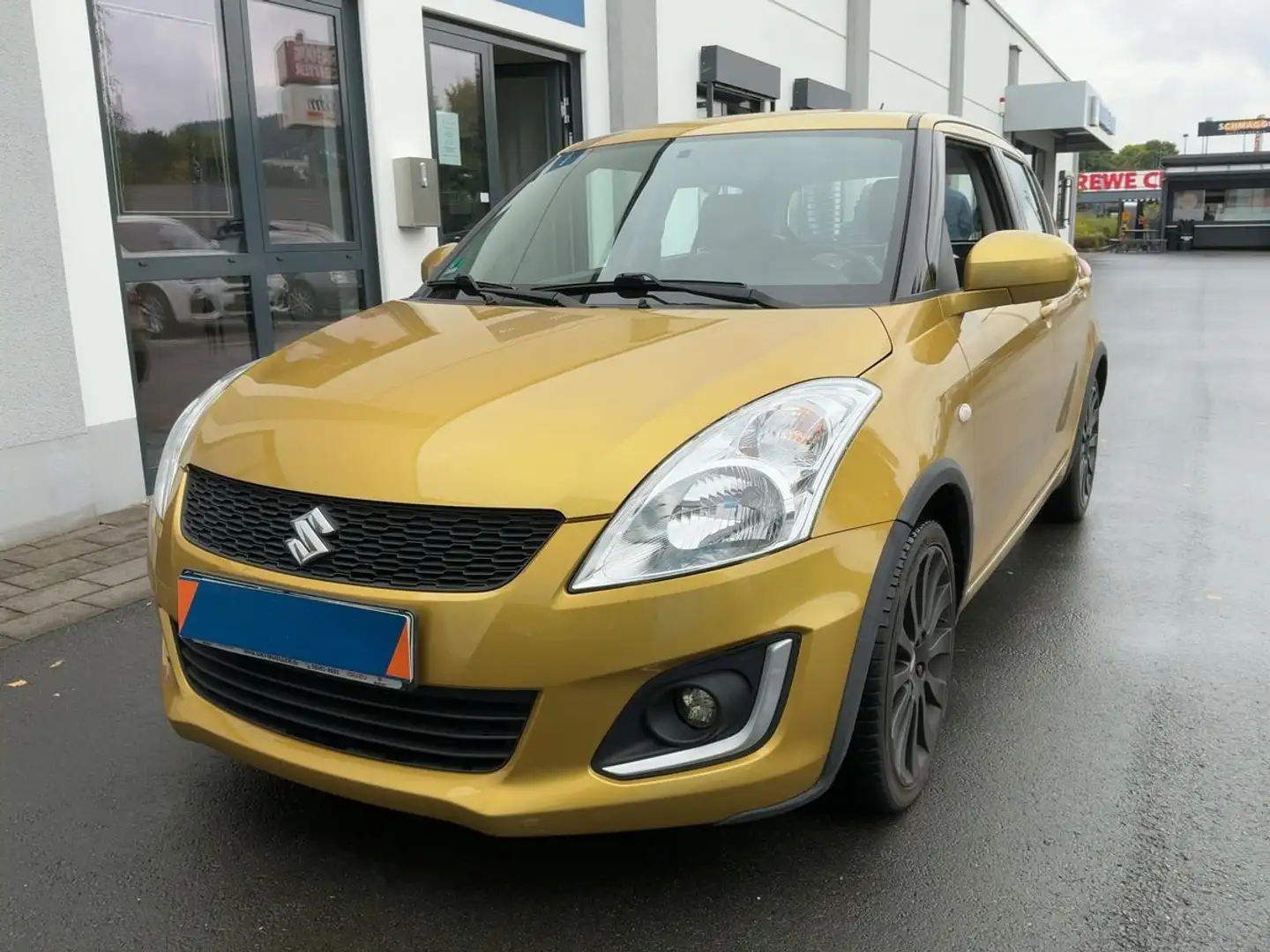 Suzuki Swift Club Gelb - 1