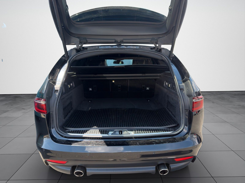 Jaguar XF Sportbrake R-Sport AWD KAMERA/MERIDIAN/XENON — photo 9