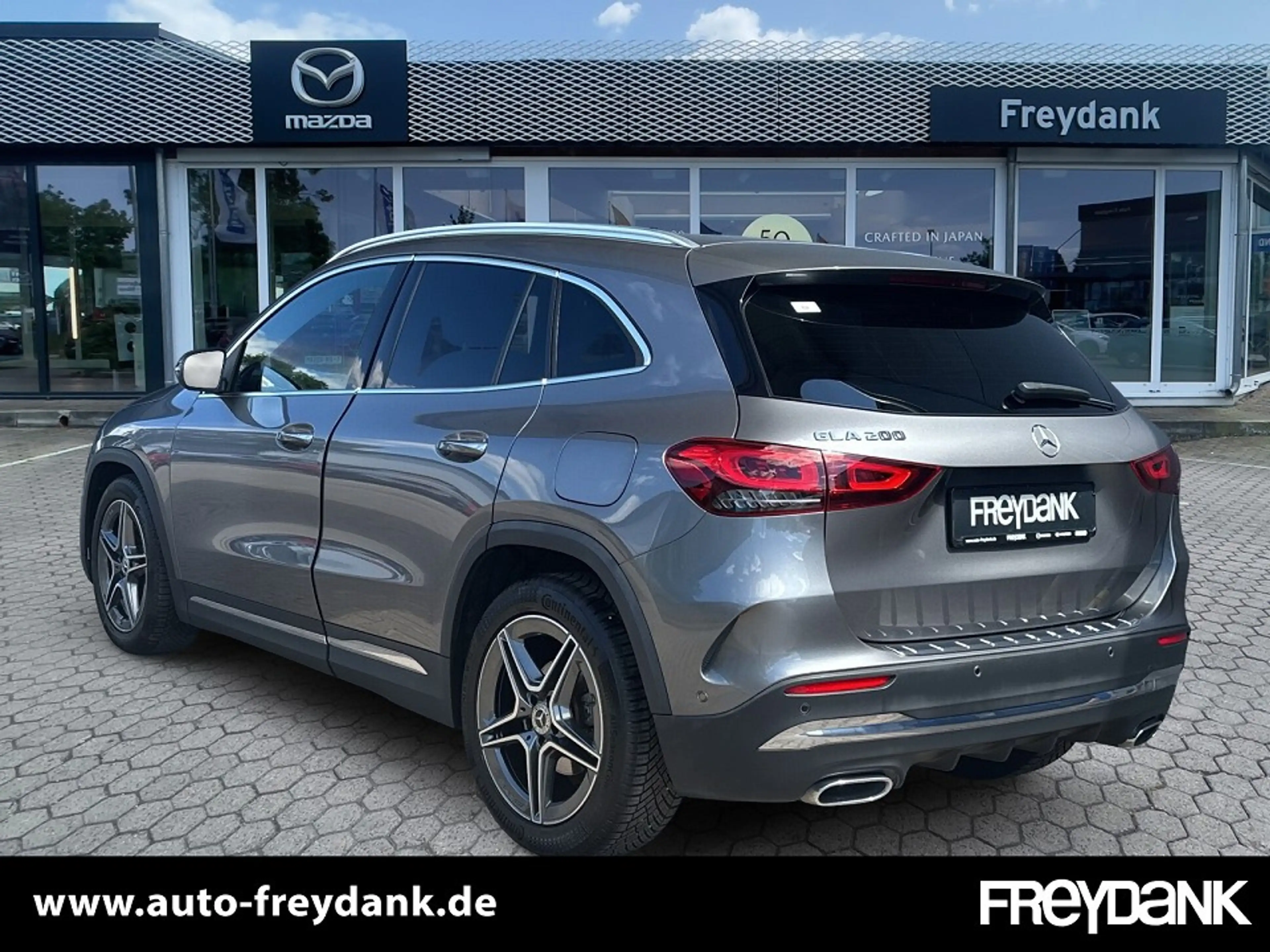 Mercedes-Benz GLA 200 Aut. AMG Line LED Keyless Park — photo 3