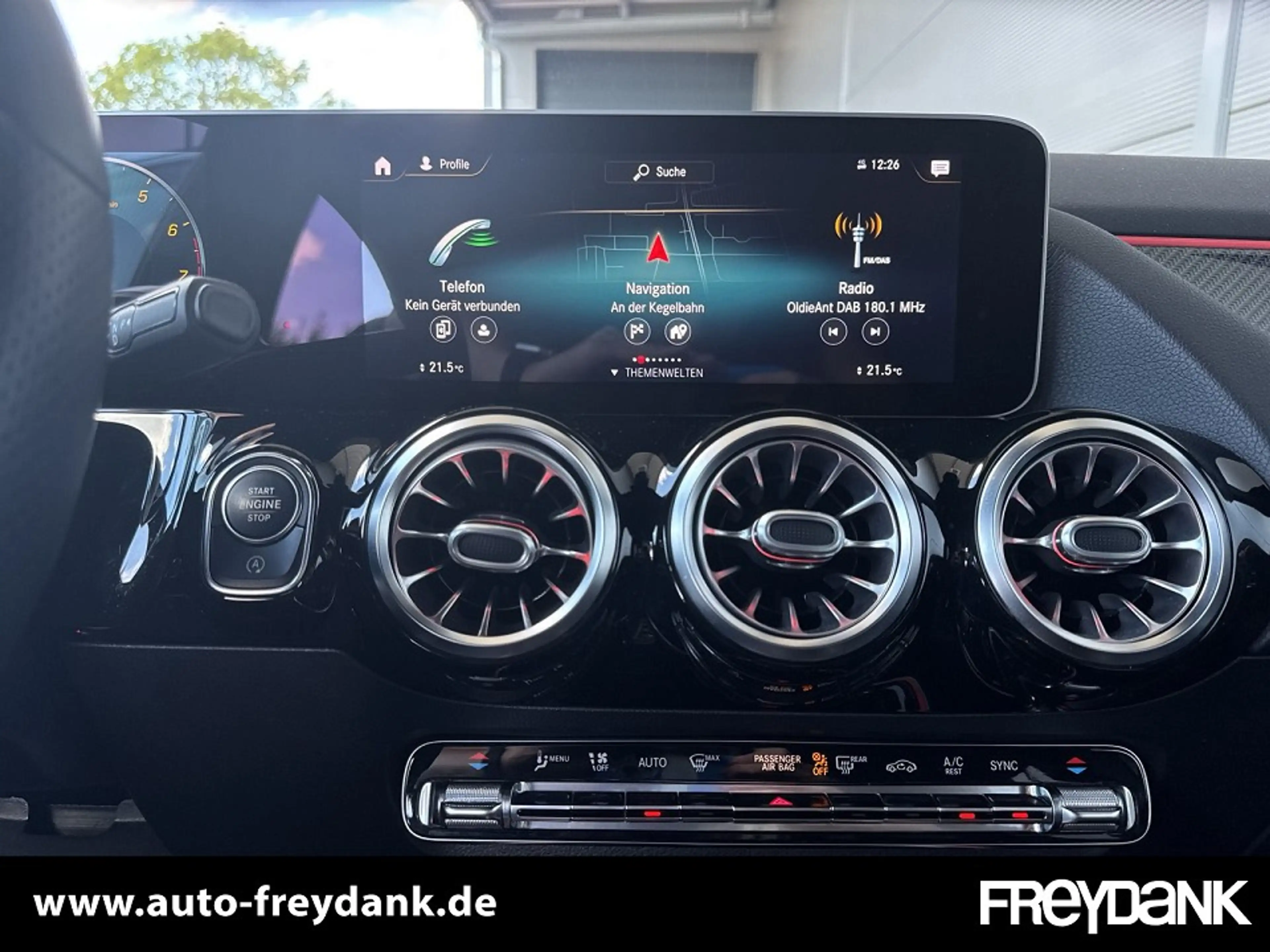 Mercedes-Benz GLA 200 Aut. AMG Line LED Keyless Park — photo 14