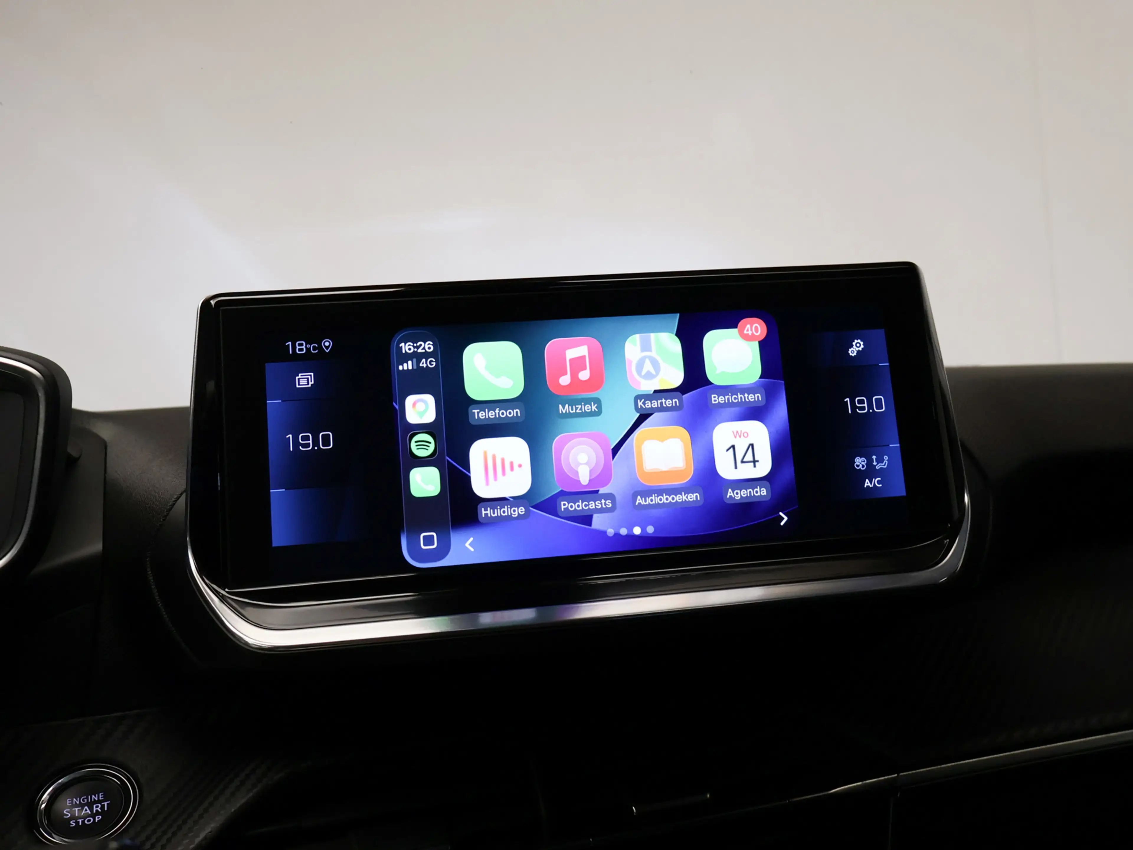 Peugeot 208 1.2 PureTech GT-line Sport (APPLE CARPLAY,NAVI,CAM — photo 2