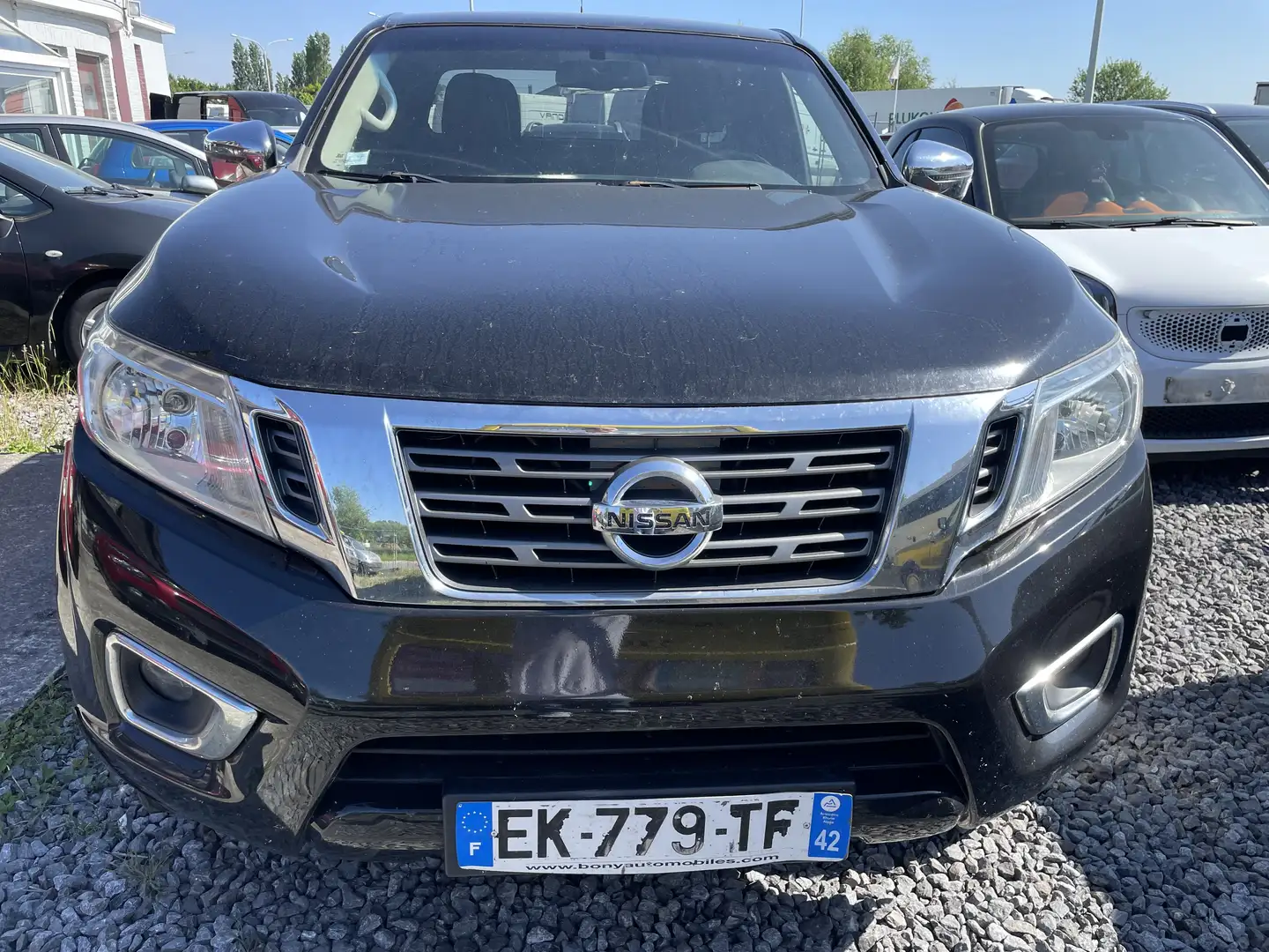 Nissan Navara extra cabine 2 portes - 1