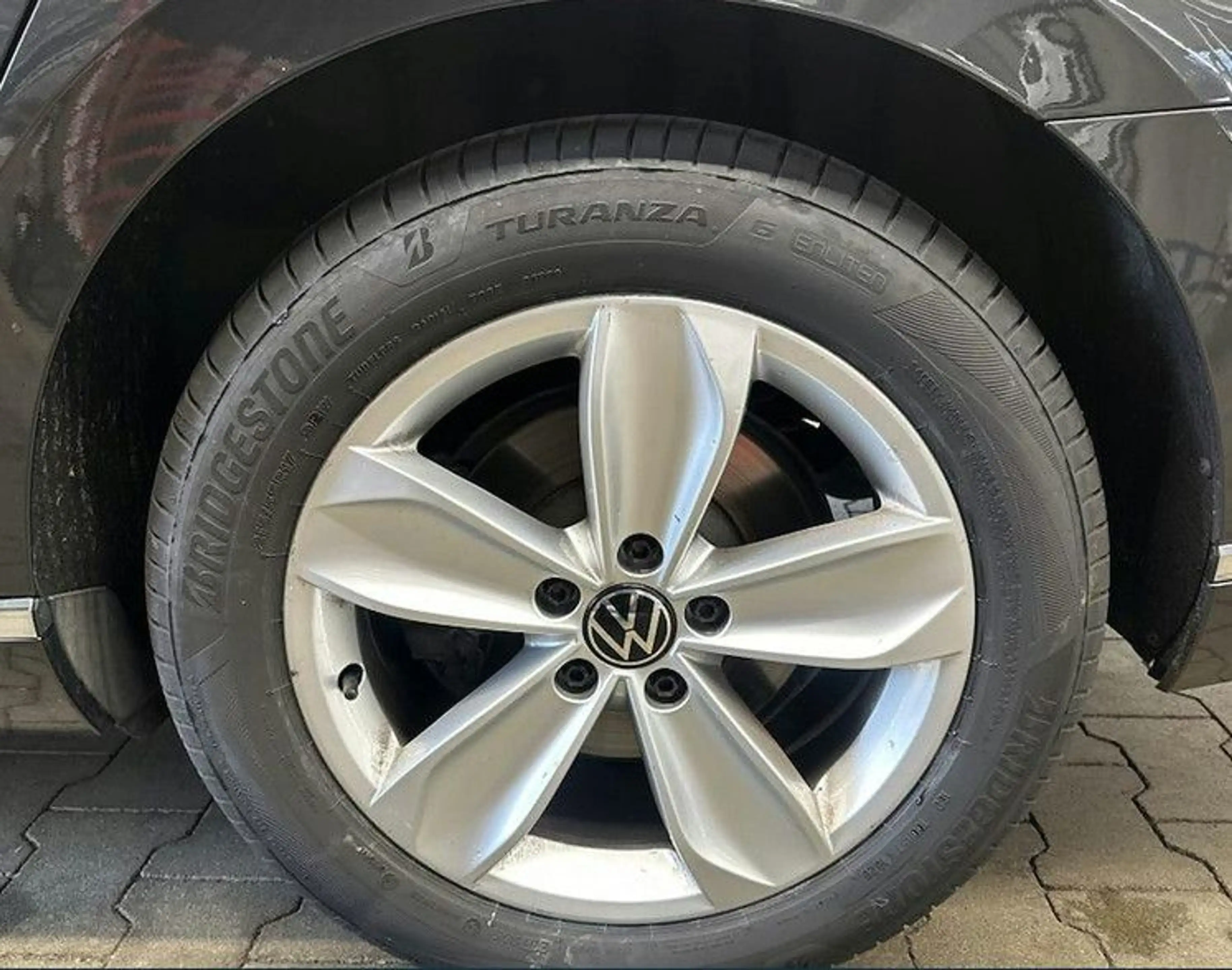 Volkswagen Passat Variant 2,0 TDI ACC AHK DSC LEDER — photo 5