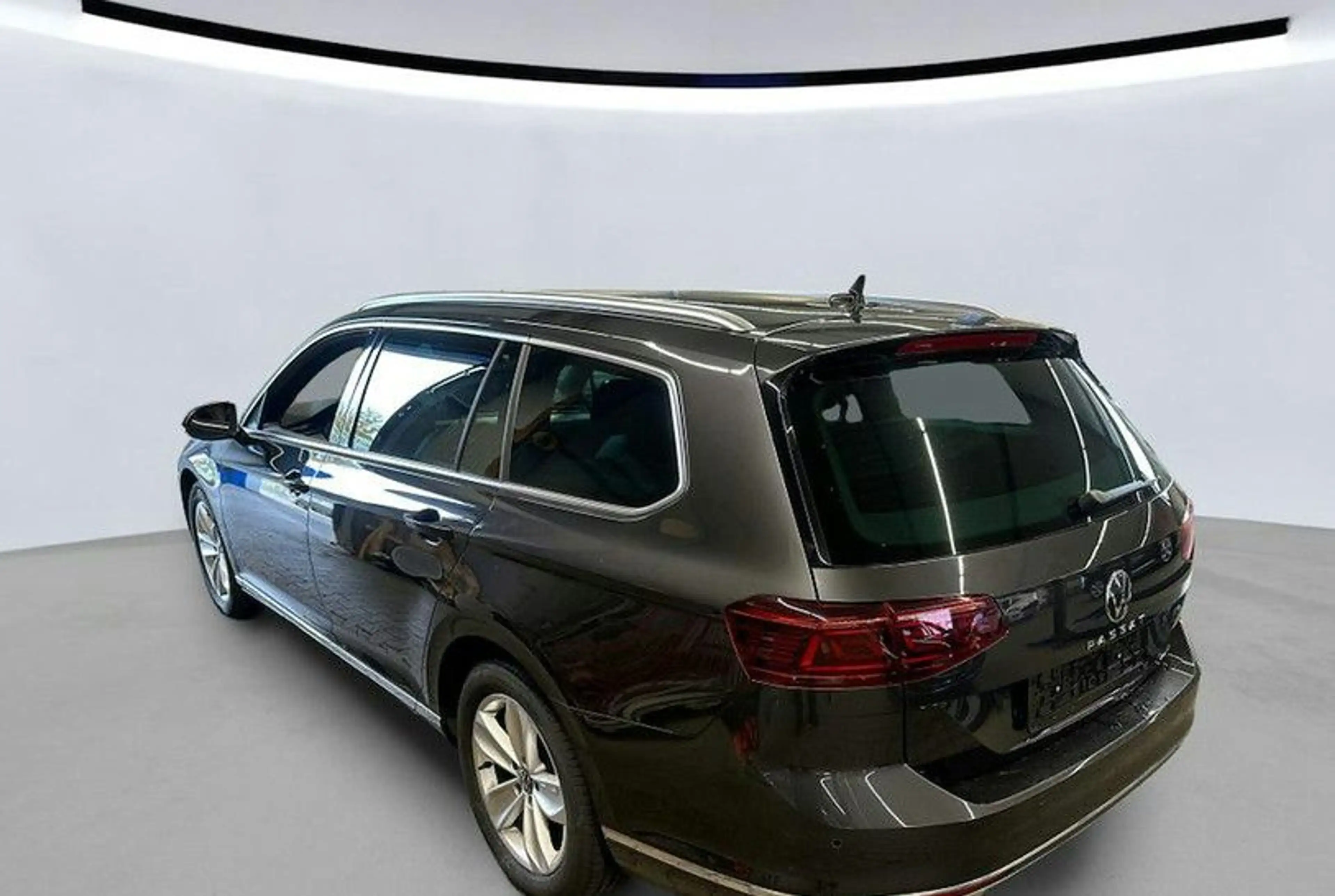 Volkswagen Passat Variant 2,0 TDI ACC AHK DSC LEDER — photo 4