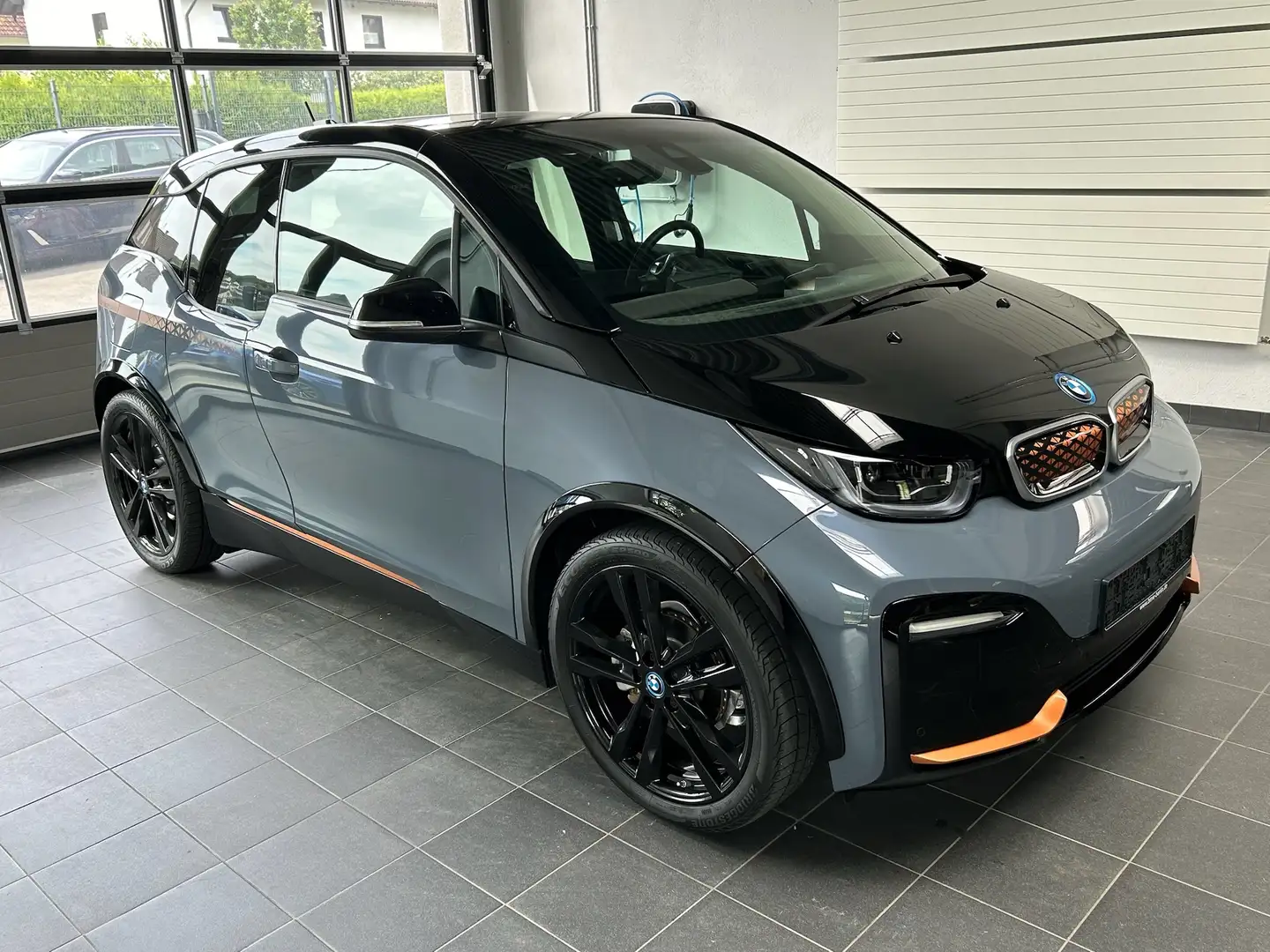 BMW i3 s Unique Forever NaviProf_DrivAss+_HarmanKardon Grau - 1
