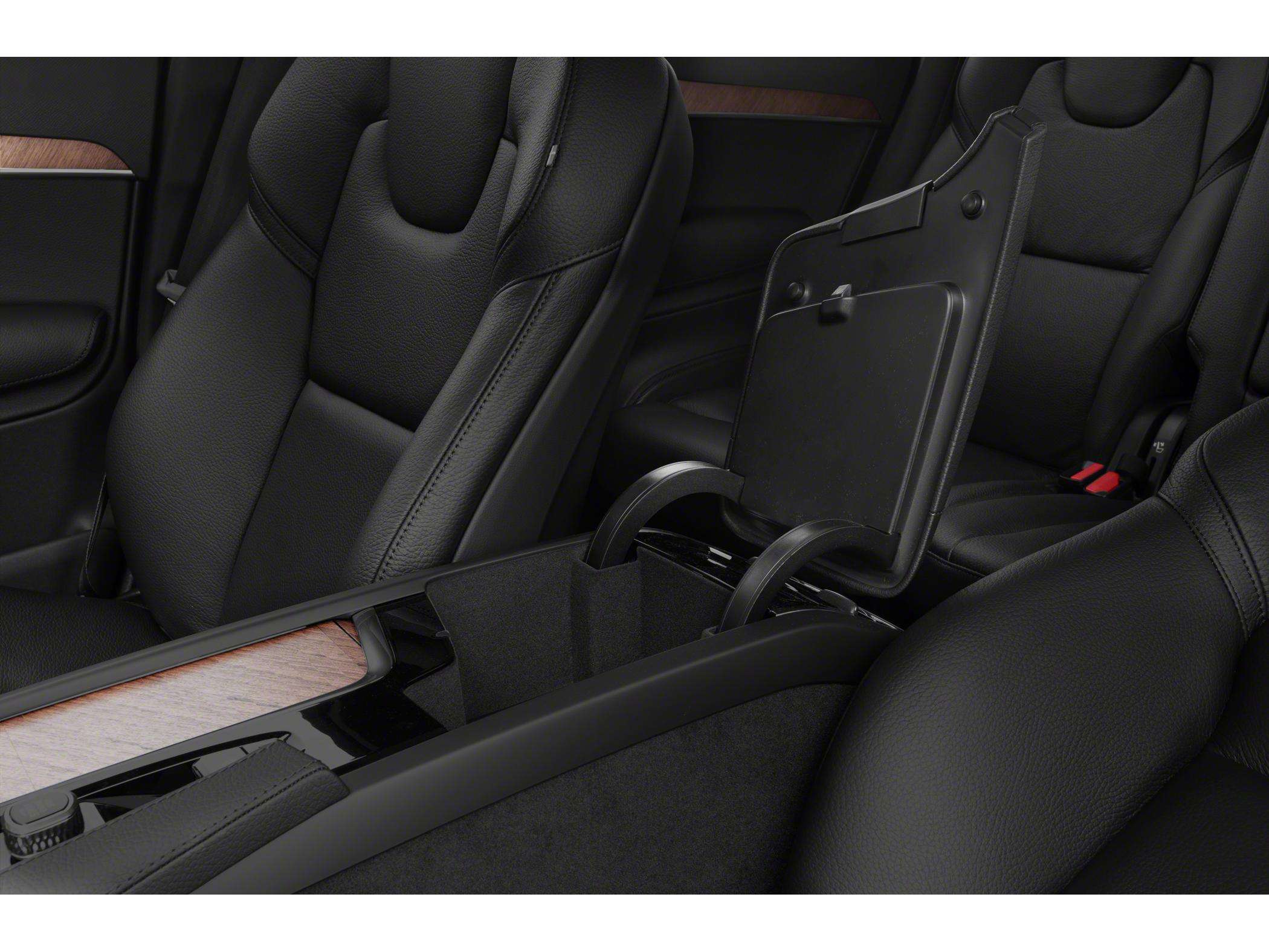 used 2022 Volvo XC90 car