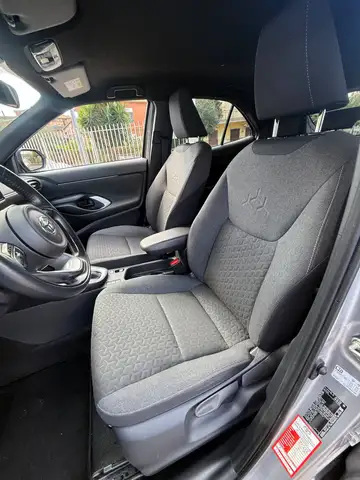 Toyota Yaris Cross view 8