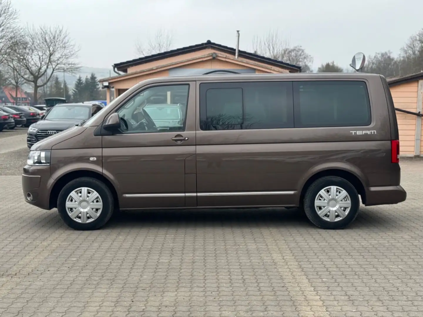Volkswagen T5 Multivan 2.0 TDI *140 PS * Behindertengerecht - 2