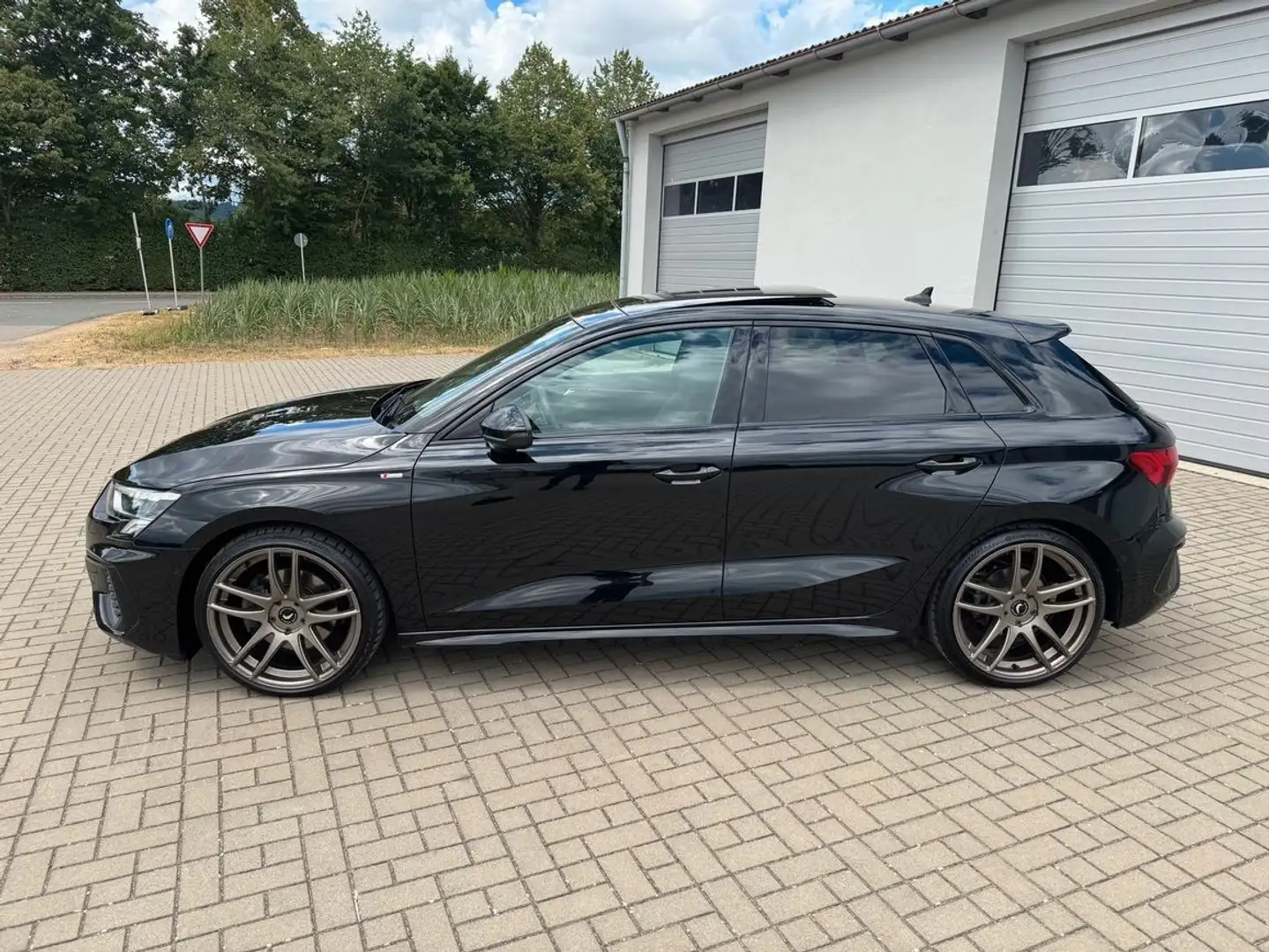 Audi A3 Sportback 40 TDI quattro S line TOP Noir - 2