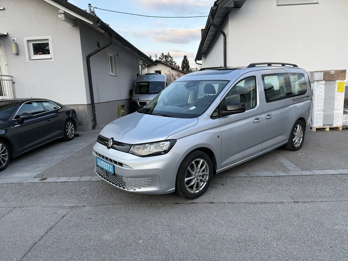 Volkswagen Caddy 2.0TDI  4WD CALIFORNIA CAMPER MAXI Grau - 2