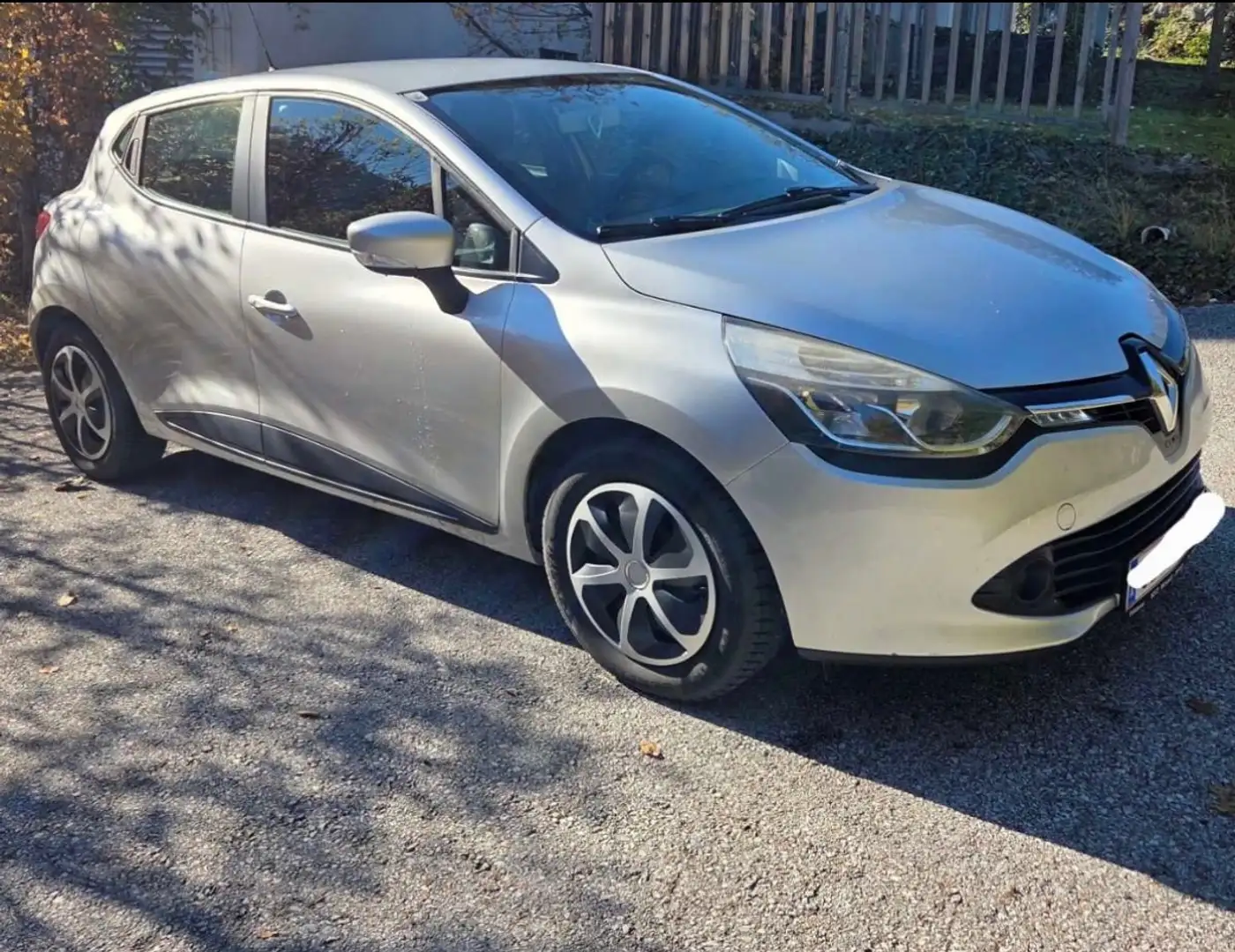 Renault Clio Clio Tech`Run Energy TCe 90 Tech`Run Silber - 2