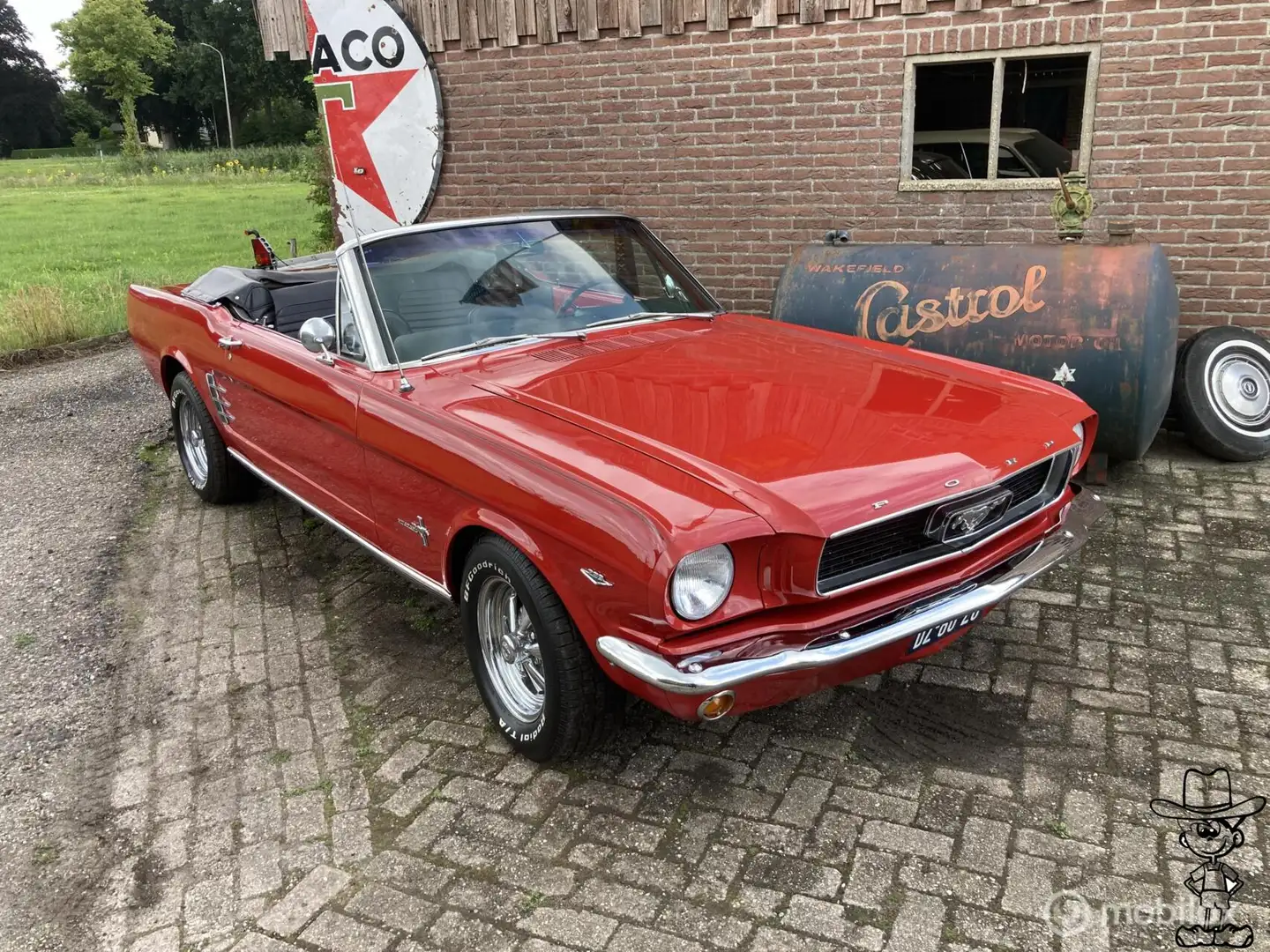 Ford Mustang USA convertible v8 c-code Rojo - 1