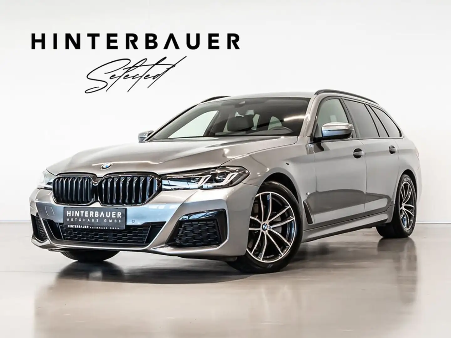 BMW 520 d xDrive Touring Aut*M SPORT*AHK*LED*SITZKLIMA* Grau - 1