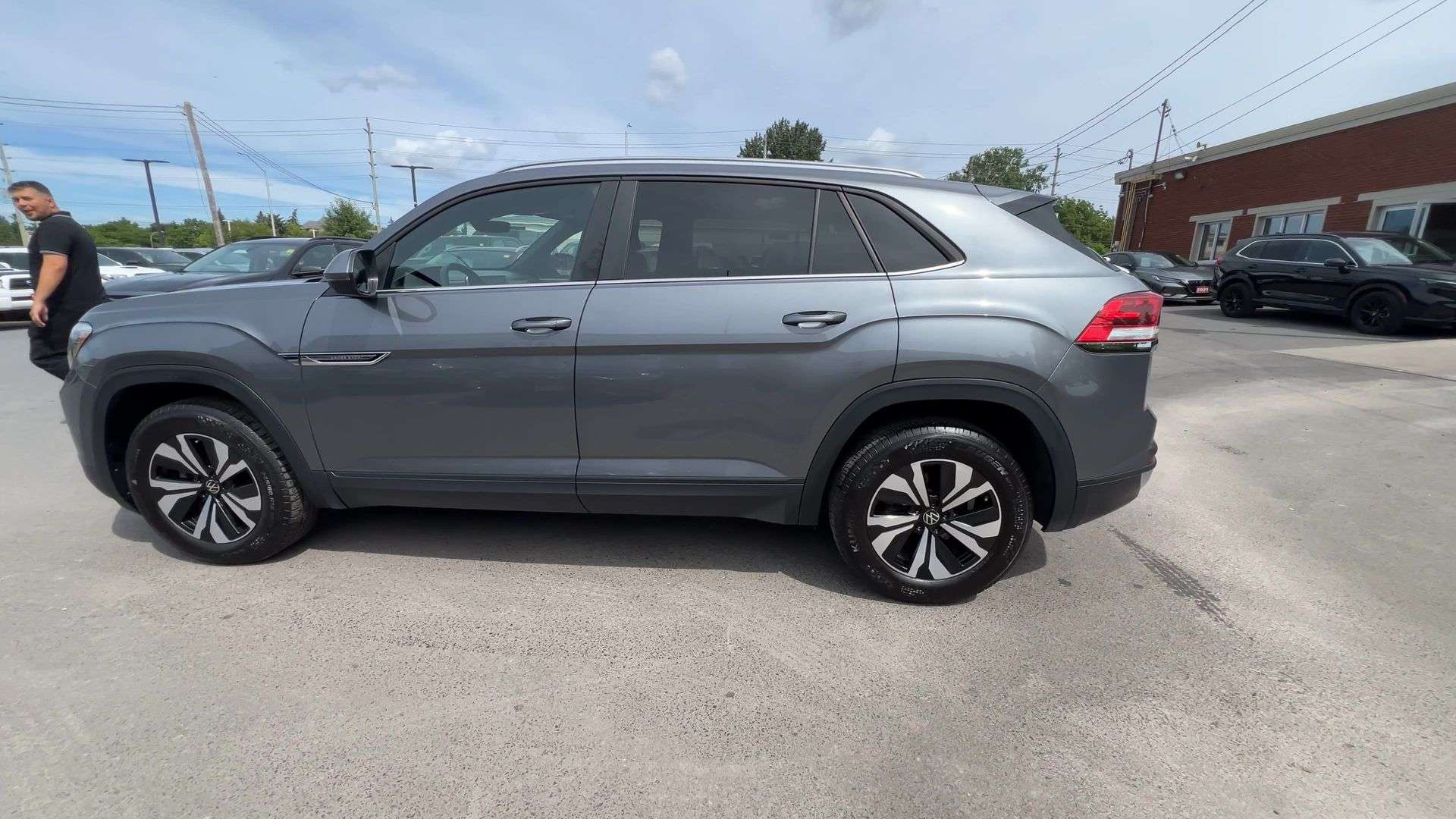 2025 Volkswagen Atlas Cross Sport