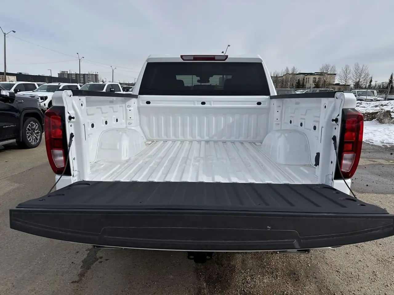 GMC Sierra 1500 снимка GMC Sierra 1500