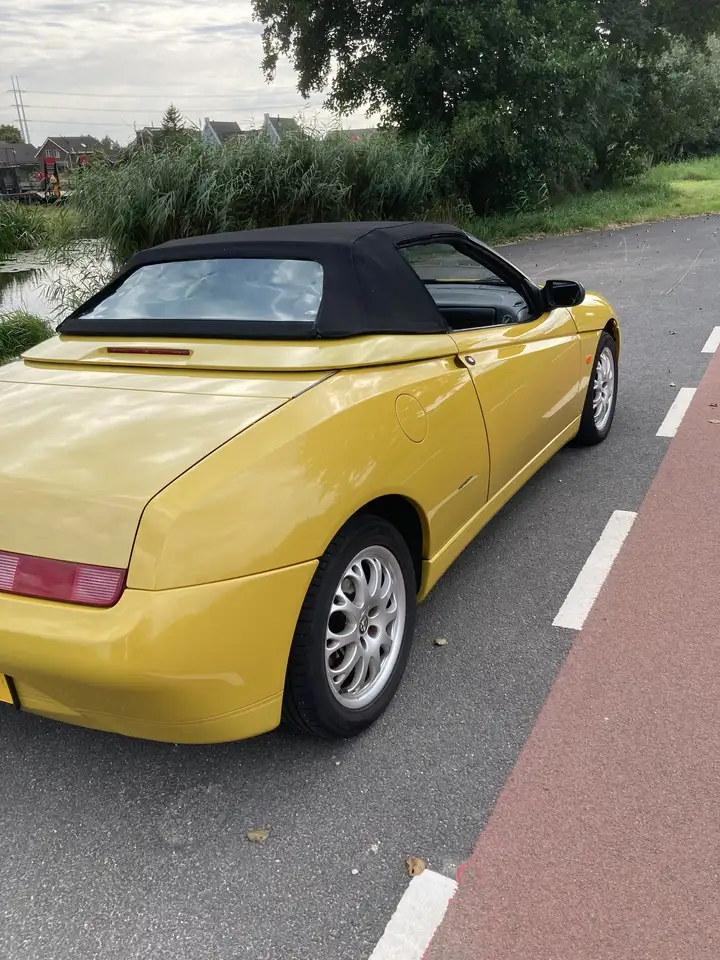 Alfa Romeo Spider 1.8 Twin Spark, foto 2